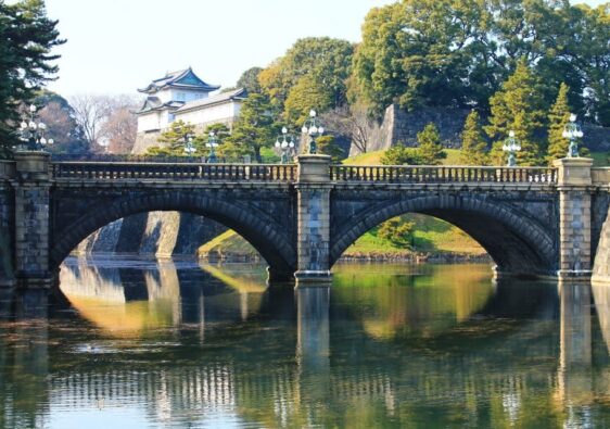 Nijubashi broen ved Kejser Paladset er på manges top 10 serverdigheder i Tokyo