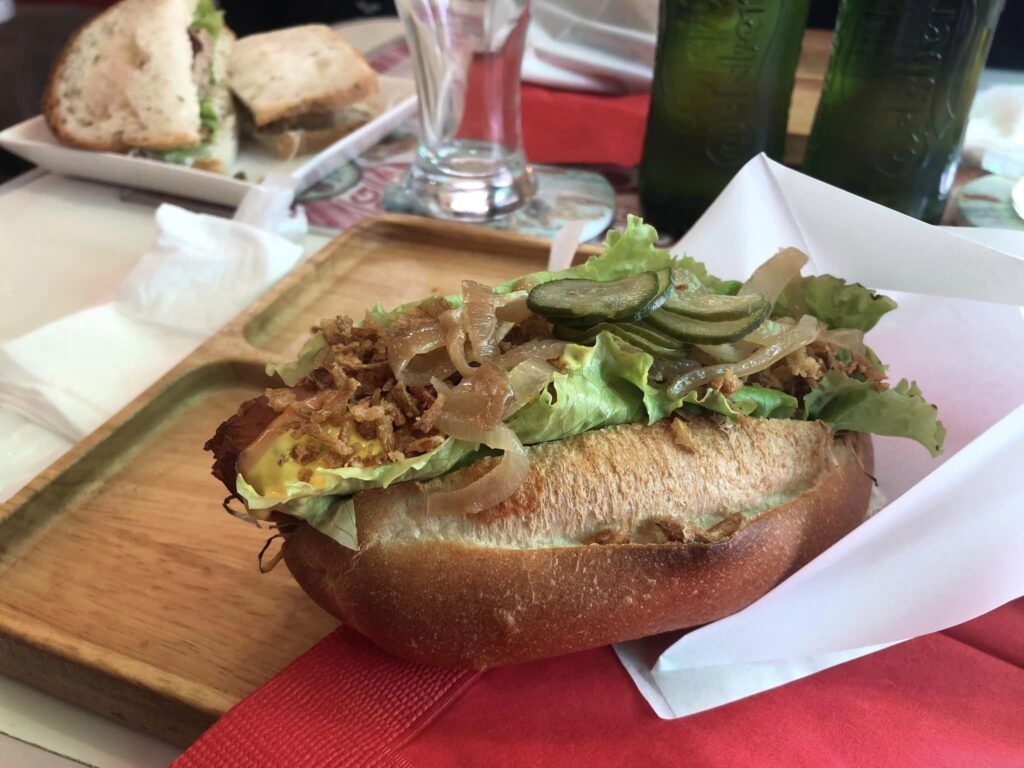 Hansen Hotdog på Restaurant Copenhagen. 